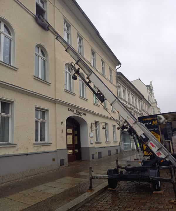 Möbellift in Hildesheim für den Firmenumzug 